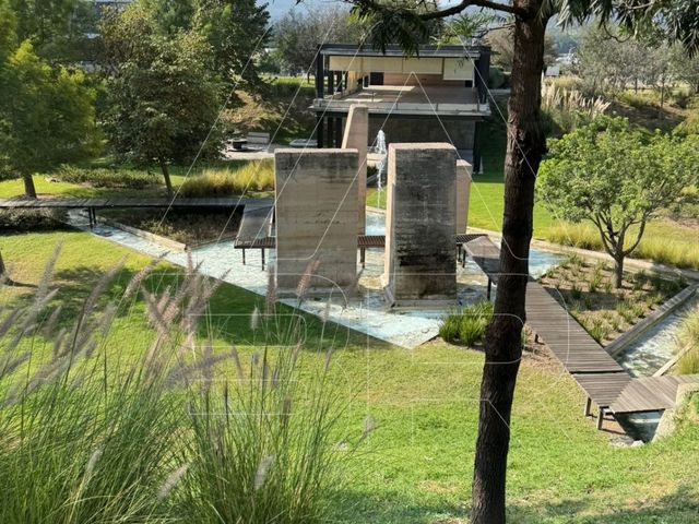 place photo 53