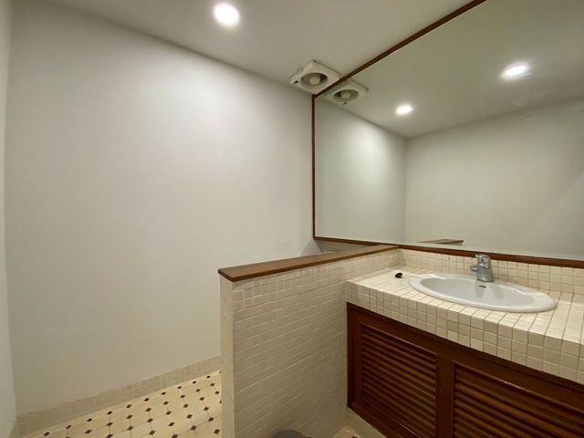 place photo 52