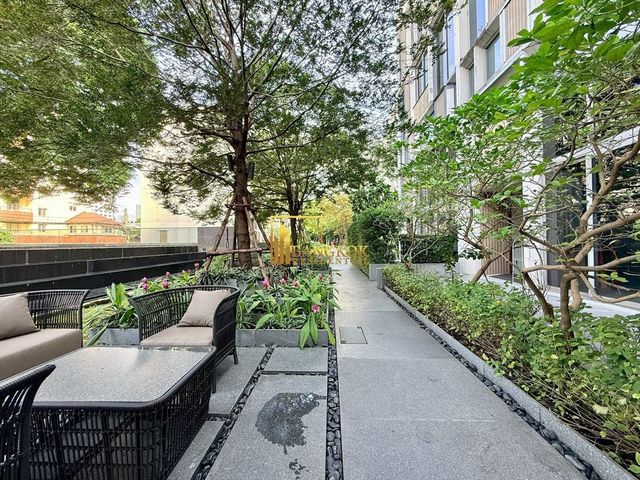place photo 52