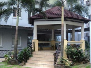 40 sqm 2BR Condo for Rent at Francesca Royal Condominium, Mindanao Ave, Quezon City