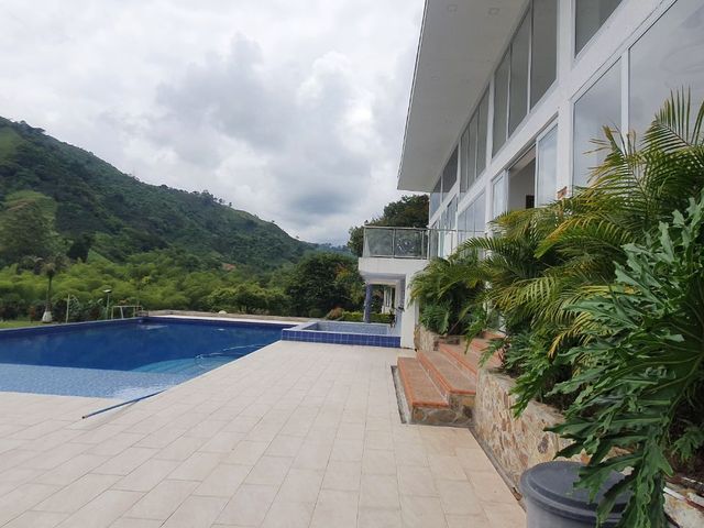 place photo 68