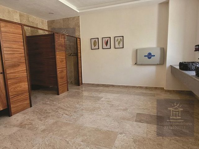 place photo 23