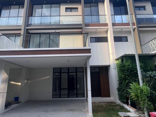 Dijual Rumah PIK2 Cluster Osaka Residence PIK 2  at Tangerang