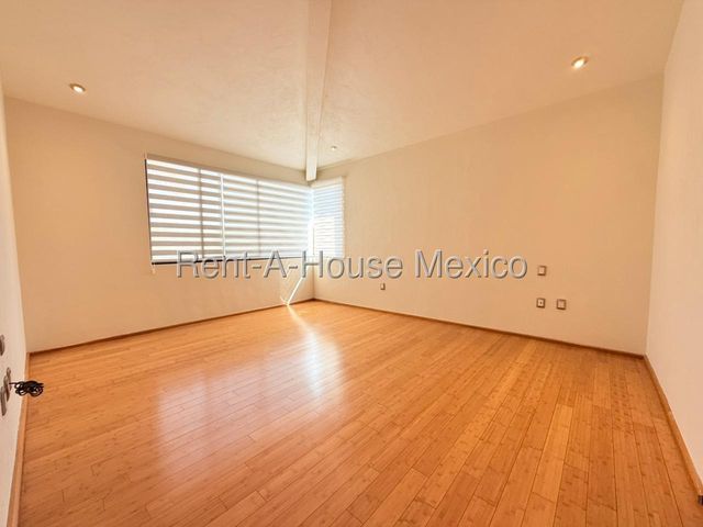 place photo 47