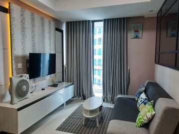 Jakarta Selatan - AC, Air, Hot water, Pay TV access