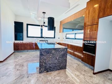 place photo 48