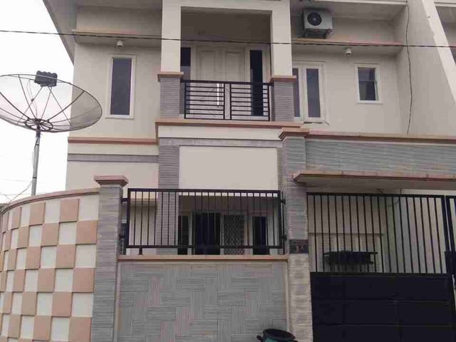 JUAL rumah suterejo tengah. mulyosari. babatan pantai