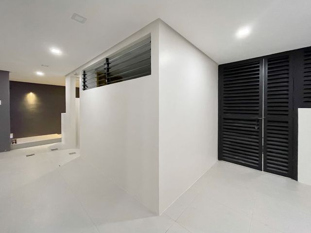 place photo 60
