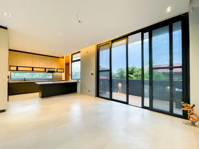 place photo 78