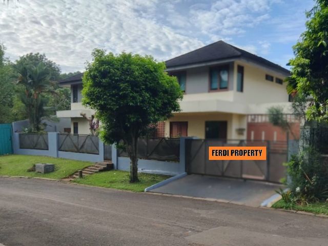 rumah Nyaman di Citra Gran Cibubur Rapi Siap Huni Luas 559
