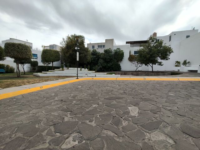 place photo 48