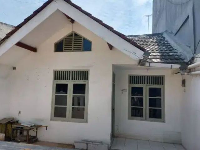 Rumah tua murah Kelapa Gading - Gading Griya Lestari 6x15m, investasi bagus
