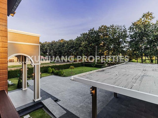 place photo 71