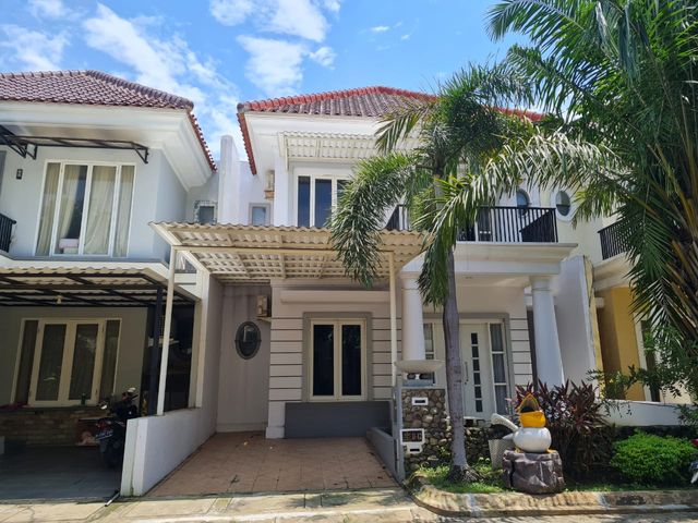 Disewakan Rumah Di Dalam Kawasan Mewah Jl. Royal Family Semarang