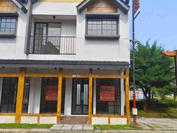 Komersial untuk disewakan di Karangtanjung