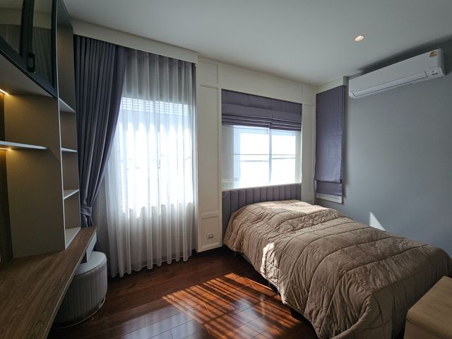 place photo 52