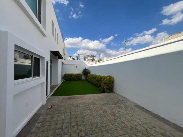 place photo 30