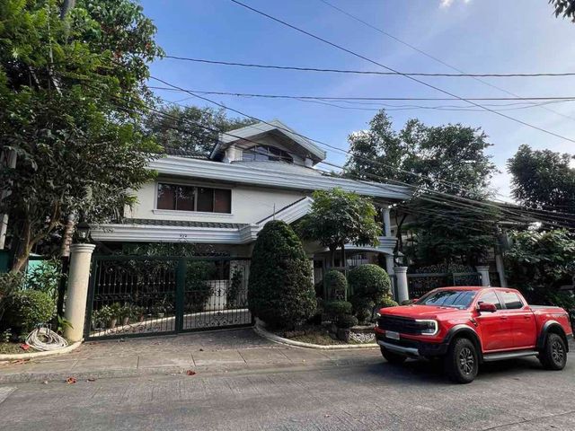 GOOD DEAL AYALA HEIGHTS VILLAGE HOUSE AND LOT FOR SALE Quezon City Exclusive Village near Ateneo La Vista Loyola Grand Villas Commonwealth