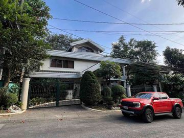 GOOD DEAL AYALA HEIGHTS VILLAGE HOUSE AND LOT FOR SALE Quezon City Exclusive Village near Ateneo La Vista Loyola Grand Villas Commonwealth