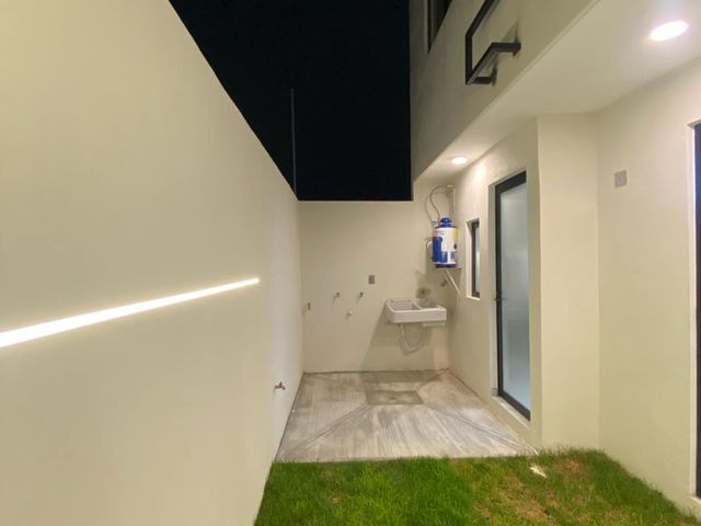 place photo 25
