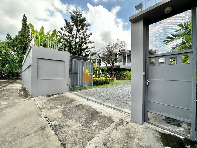 place photo 57
