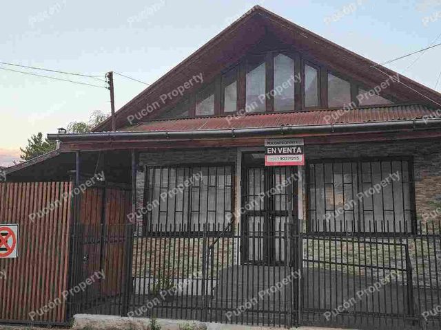 vendo casa centrica en Villarrica