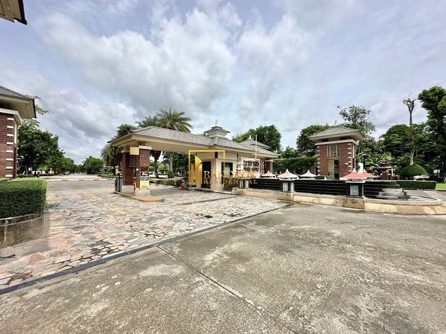 place photo 51