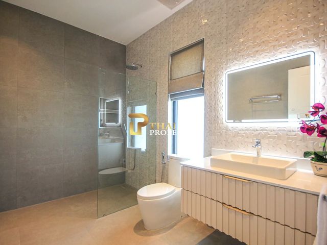 place photo 69