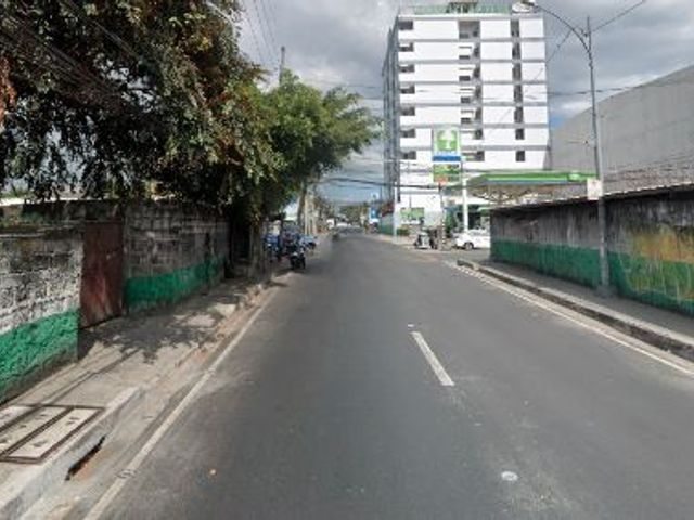 FOR SALE - Corner Residential Property in Cubao, Quezon City