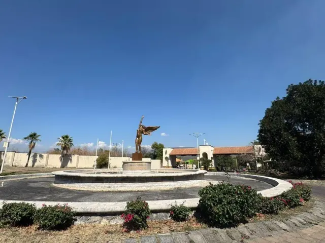 place photo 19