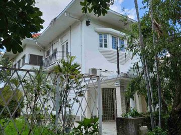 DIJUAL/SEWA RUMAH UNTUNG SUROPATI SBY PUSAT ISTIMEWAH