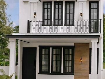 Dijual Rumah Mewah 2 Lantai tengah Kota Palembang