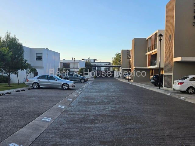 place photo 46