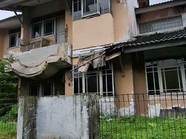 Jual Rumah Hitung Tanah Lokasi Cluster Nyaman Asri Area Kopo Permai