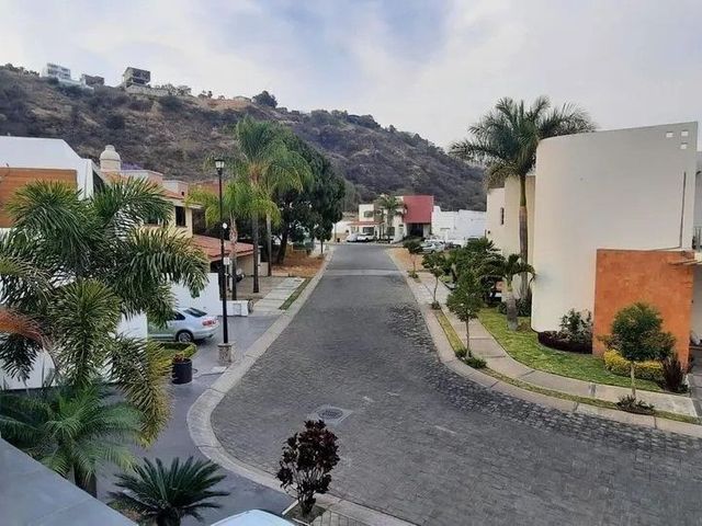 place photo 24