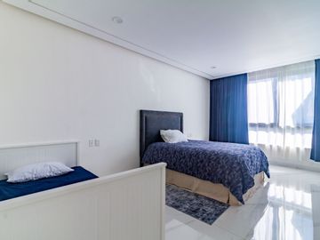 place photo 63