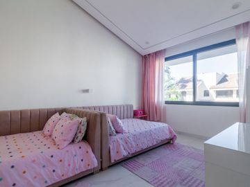 place photo 52