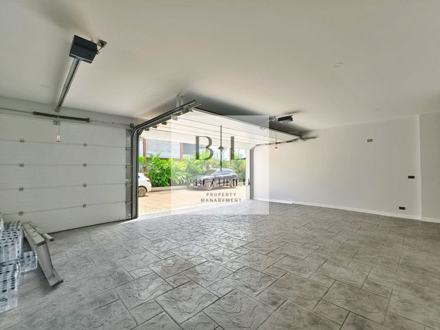 place photo 59