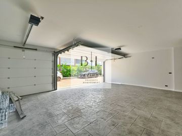 place photo 59