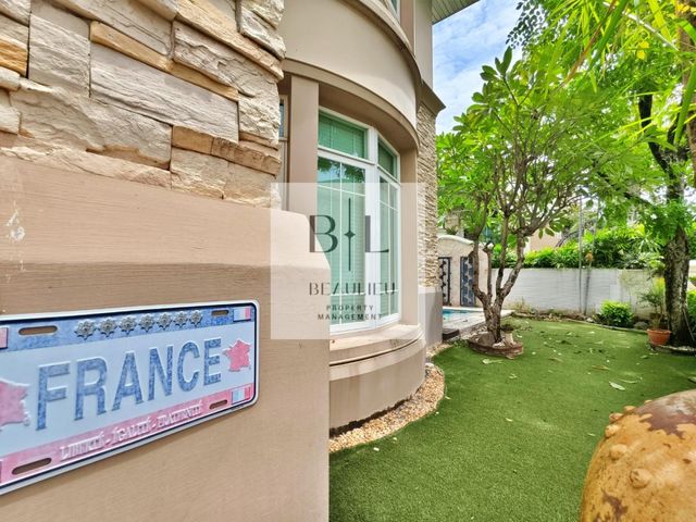 place photo 61