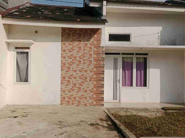 Di Jual Cepat Rumah Take Over DP 48 jt Dekat Stasiun Cilebut Bogor