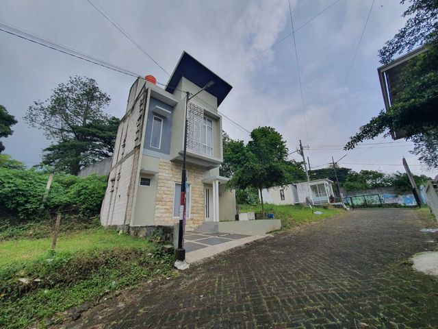 Villa Strategis Beji Batu, Akses Mudah ke Pusat Wisata
