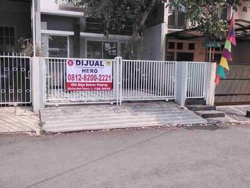 Jakarta Selatan - AC, Balkon, Garasi, Listrik