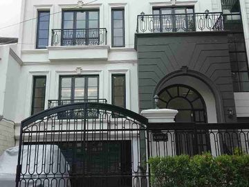 Jakarta Selatan - AC, Balkon, Lemari pakaian bawaan