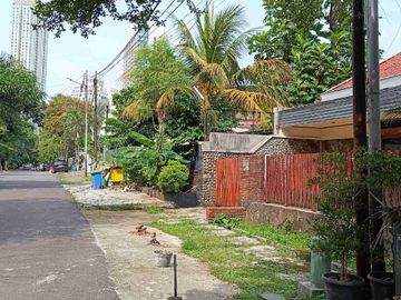 Jakarta Selatan - Garasi, Listrik, Fully fenced