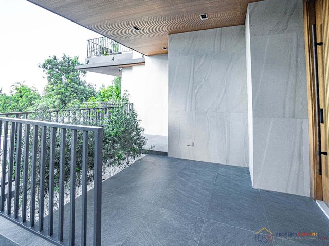 place photo 99