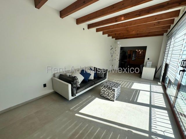 place photo 52
