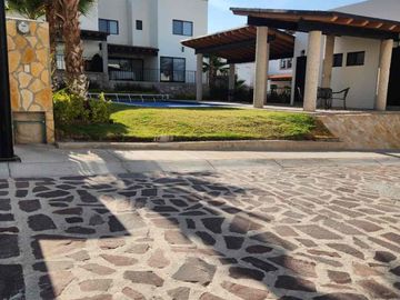 place photo 33