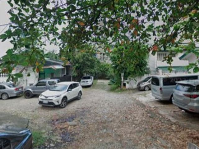 FOR SALE - 4 Door Apartment in Greenview Compound, Brgy. Bagong Lipunan ng Crame, Quezon City