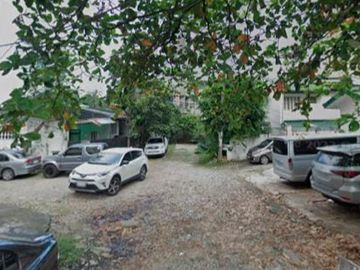 FOR SALE - 4 Door Apartment in Greenview Compound, Brgy. Bagong Lipunan ng Crame, Quezon City
